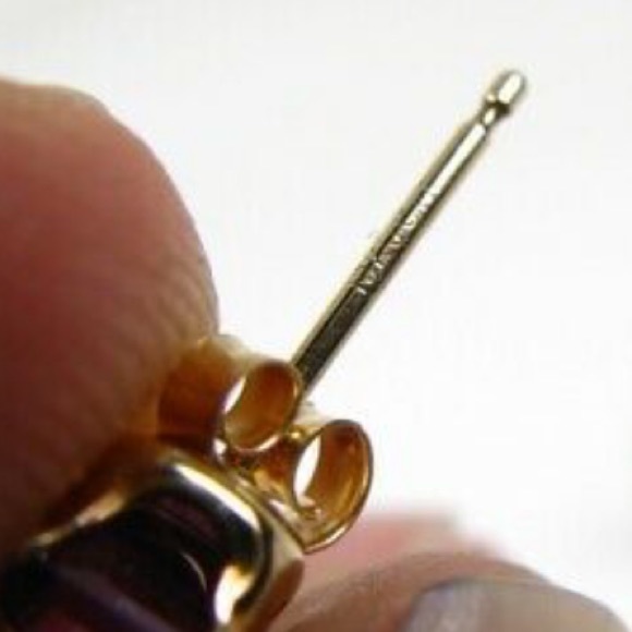 ❌❌❌SOLD❌❌❌❌10  KARAT YELLOW GOLD AMETHYST EARRINGS - Picture 7 of 8